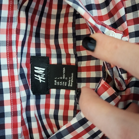 Button up - Picture 3 of 4